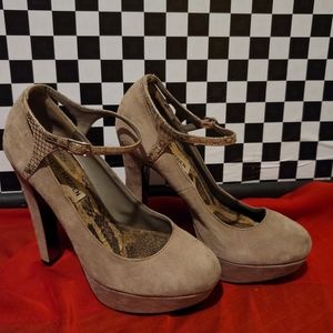 Steve Madden Suede Gray Women's Size 7.5m Platform Heels Shoes